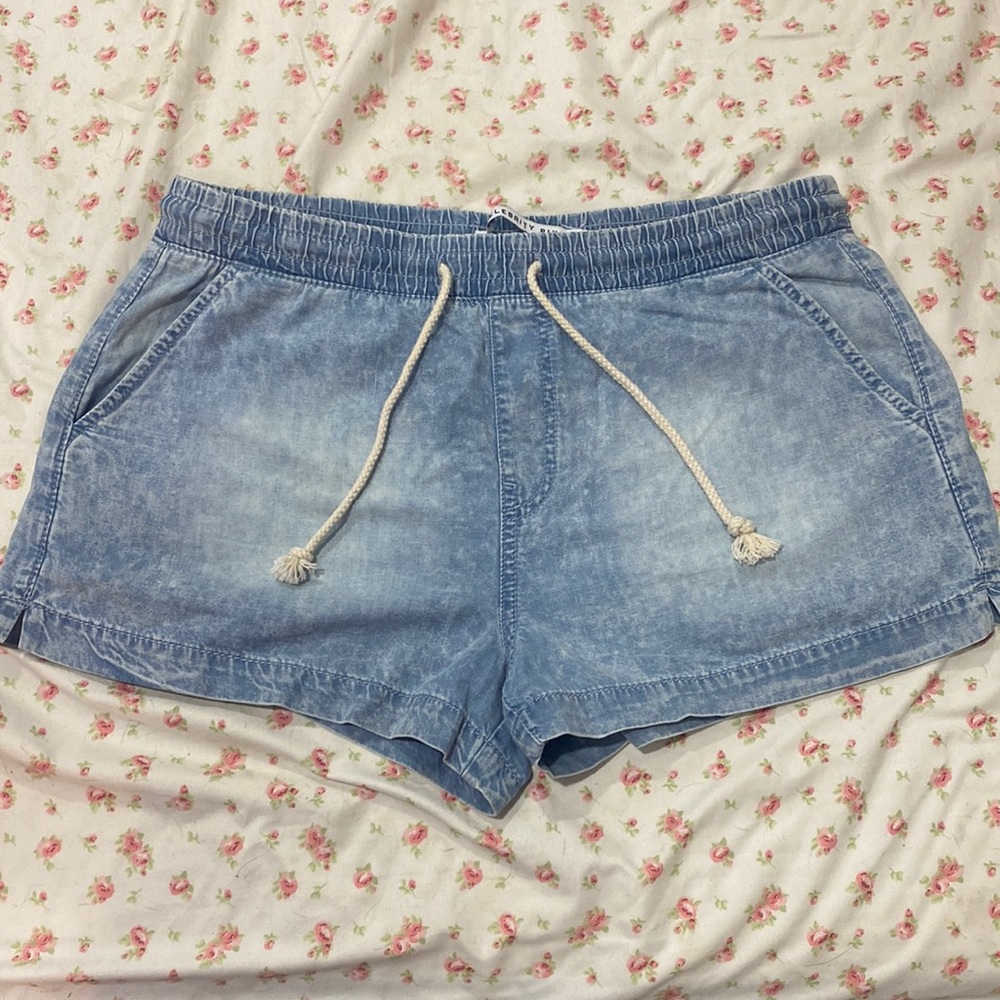 size M shorts